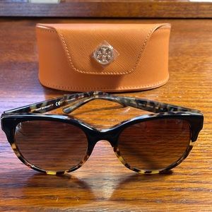 Tori Burch tortoise sunglasses with case.